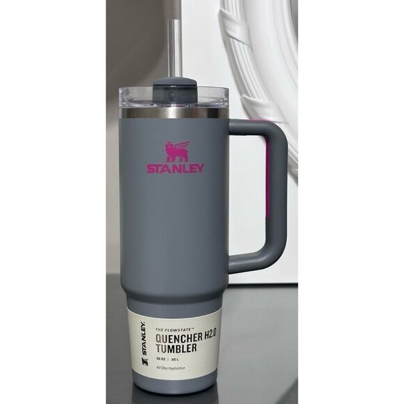 Stanley Quencher H2.0 FlowState Tumbler 30oz, GREY ROCK - Picture 1 of 4